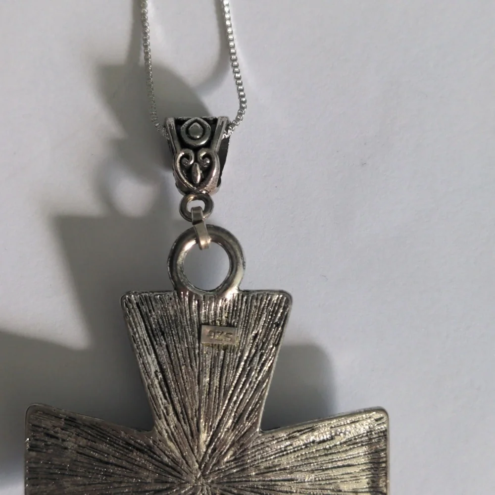 Purple Chariote  Sterling Silver Cross Pendant Necklace. New, Genuine Gems - Picture 9 of 10